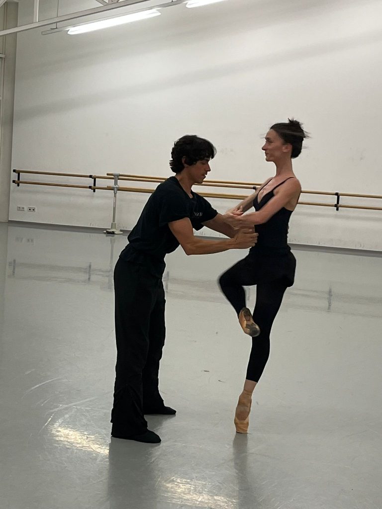 PHOTO-2025-12-11-08-37-41 4