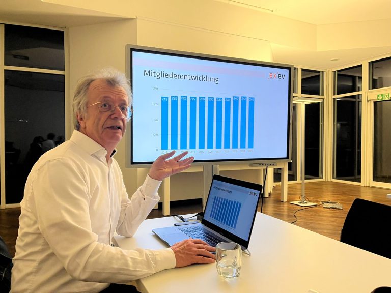 PHOTO-2025-12-11-08-37-42 3