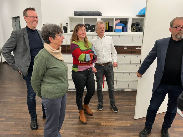 PHOTO-2025-12-11-08-37-42 4